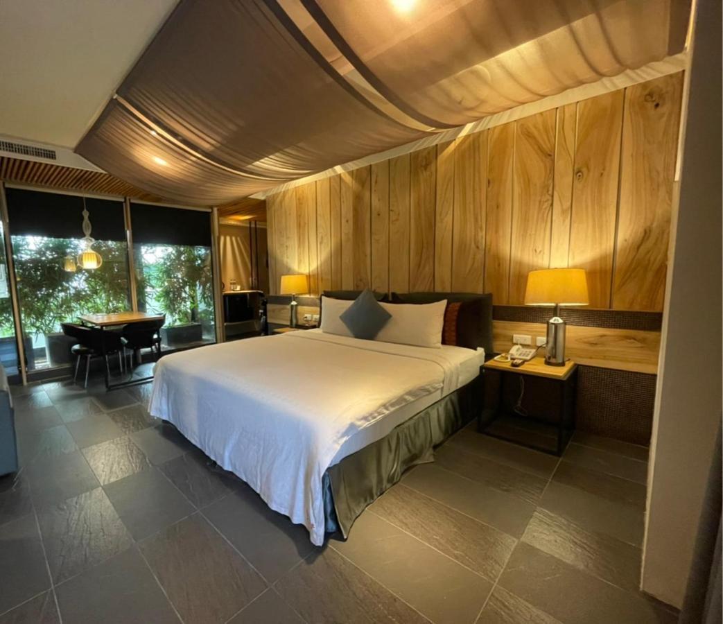 Roppongi Motel - Dalian Pingtung Extérieur photo