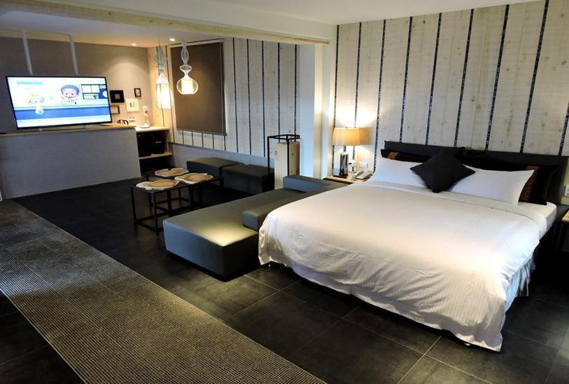 Roppongi Motel - Dalian Pingtung Extérieur photo